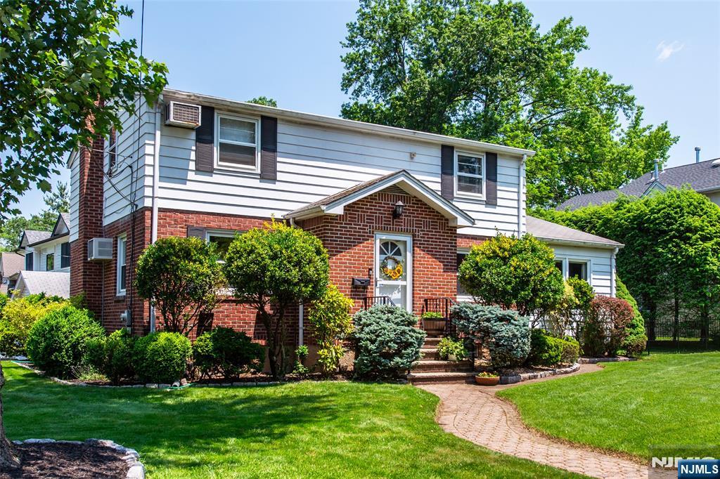 Homes for sale in Cresskill, NJ | 141 Lexington Ave, Cresskill, NJ 07626 | MLS# 25019845