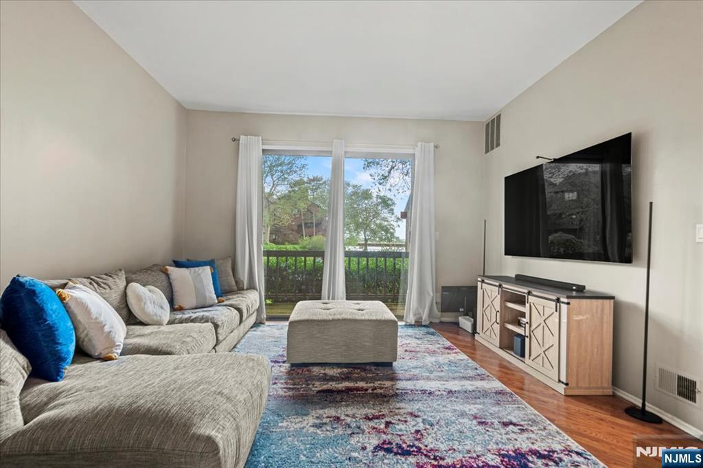 $459,999 Condo