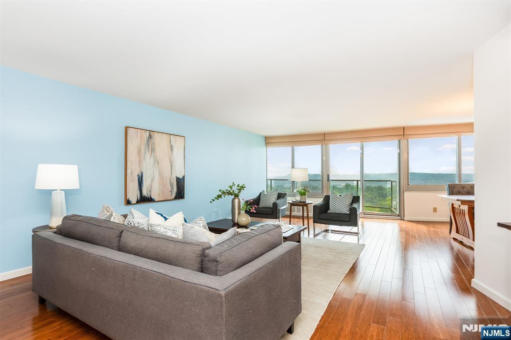 Homes for sale in Verona, NJ | 1 Claridge Dr #521, Verona, NJ 07044 | MLS# 25019905