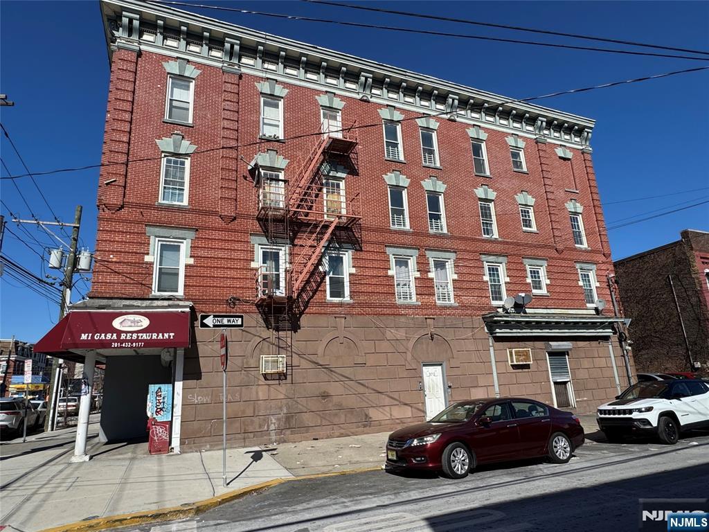 $369,900 Condo
