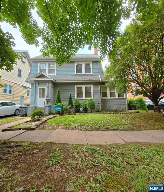$499,999 Colonial