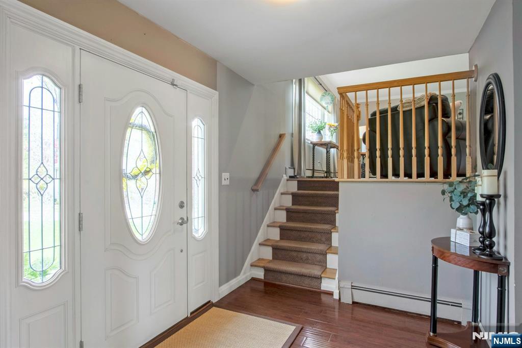 Homes for sale in Park Ridge, NJ | 122 Royal Dr, Park Ridge, NJ 07656 | MLS# 25020247