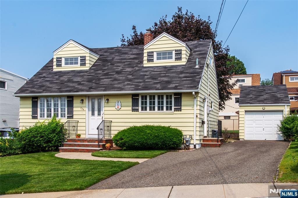 Homes for sale in Carlstadt, NJ | 744 9Th St, Carlstadt, NJ 07072 | MLS# 25020345