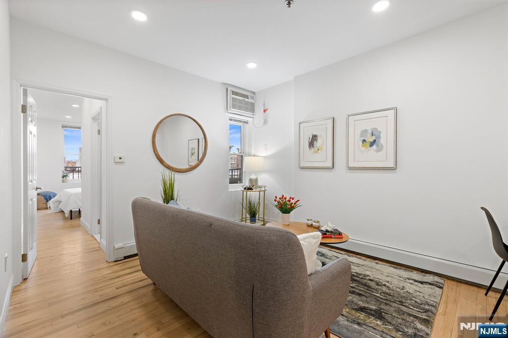 $650,000 Condo