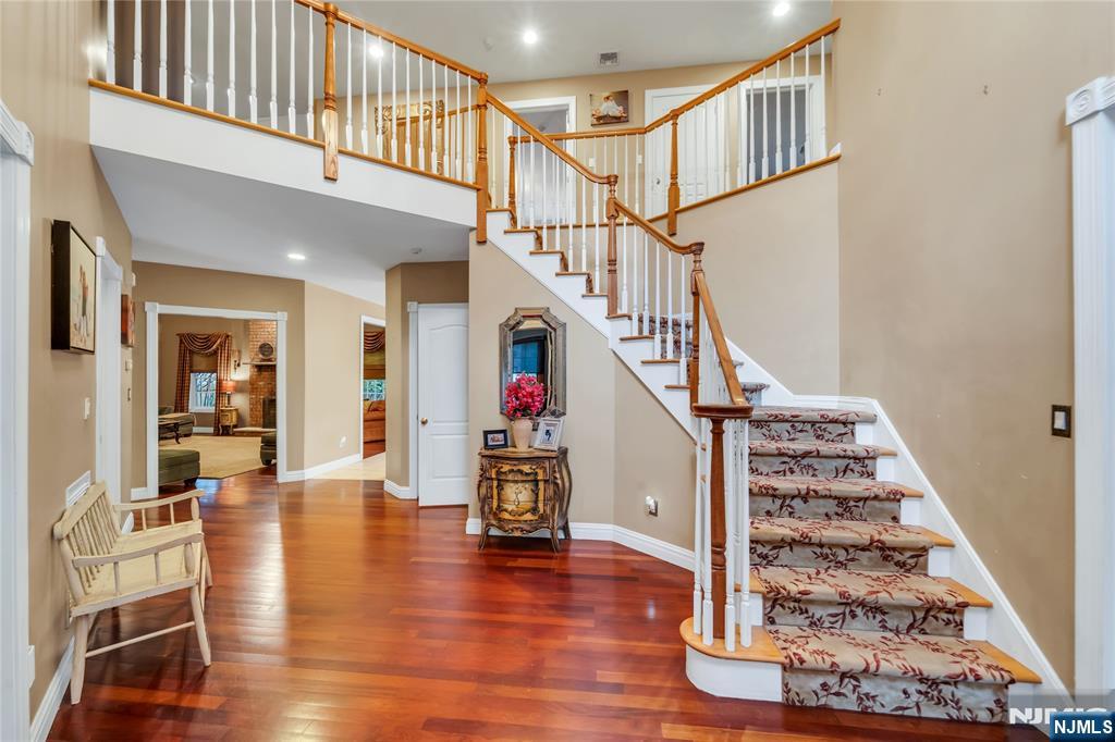 Homes for sale in Norwood, NJ | 136 Tappan Rd, Norwood, NJ 07648 | MLS# 25020440