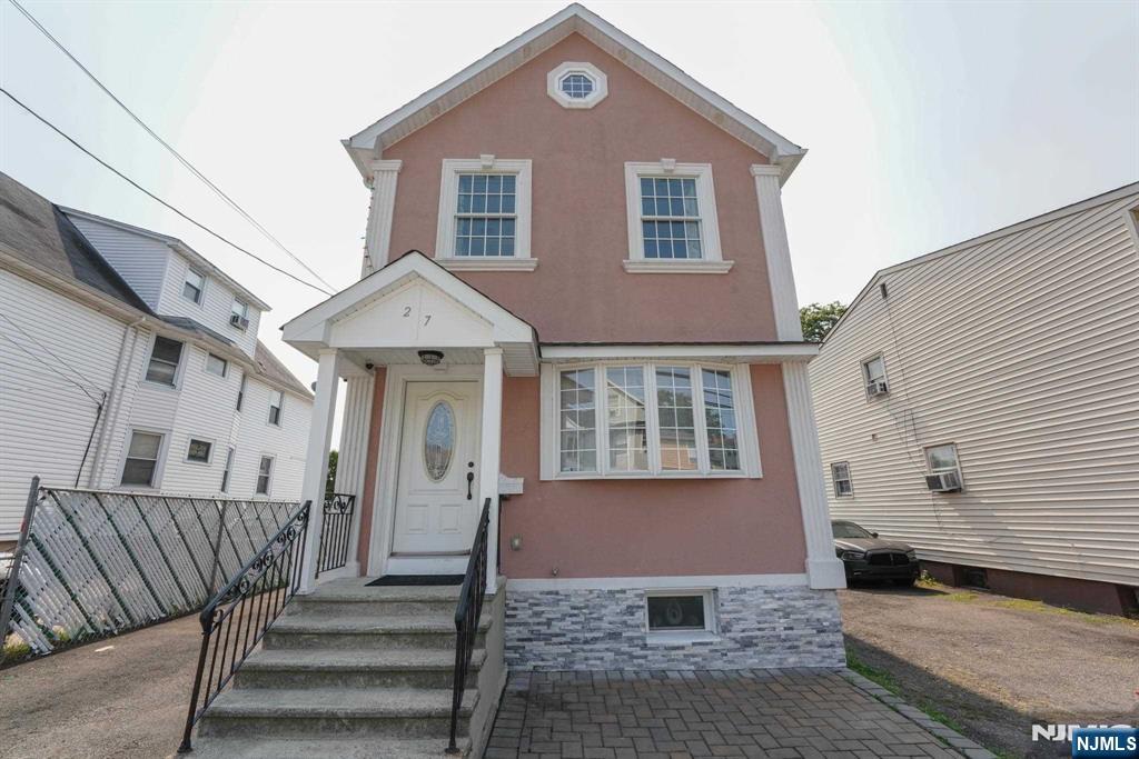 $539,000 Colonial