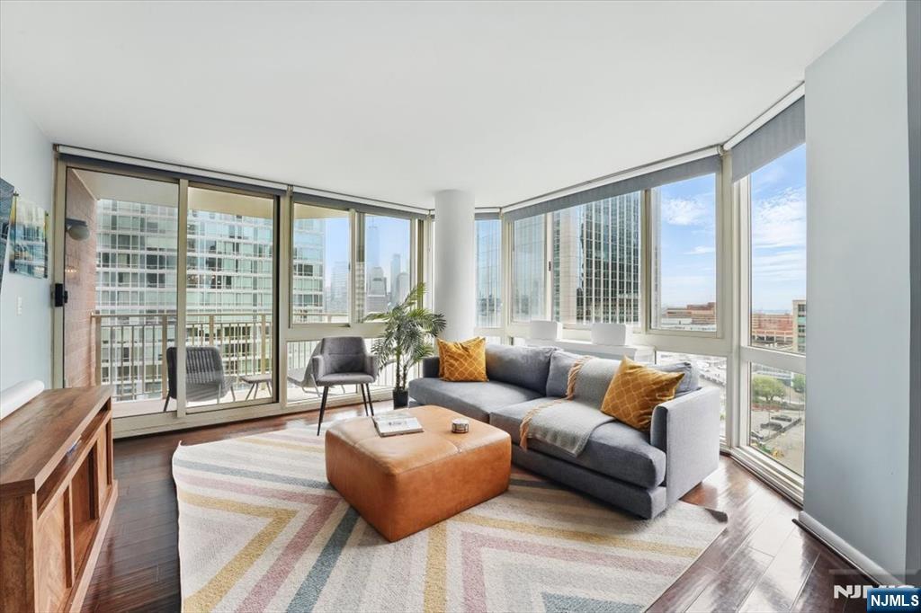 $1,499,000 Condo