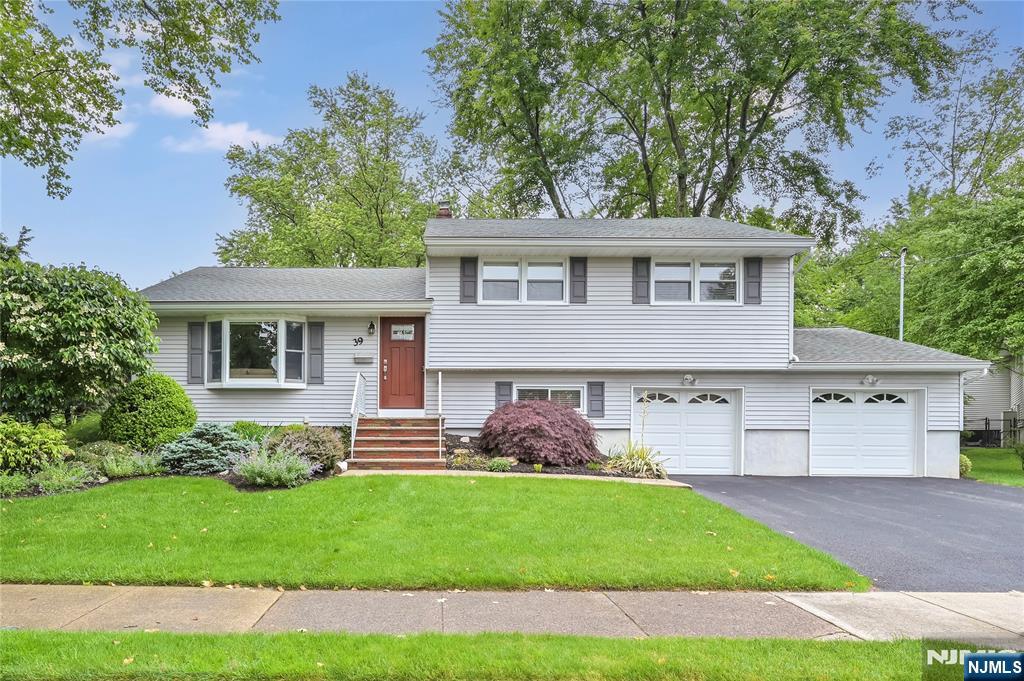 $775,000 Split Level