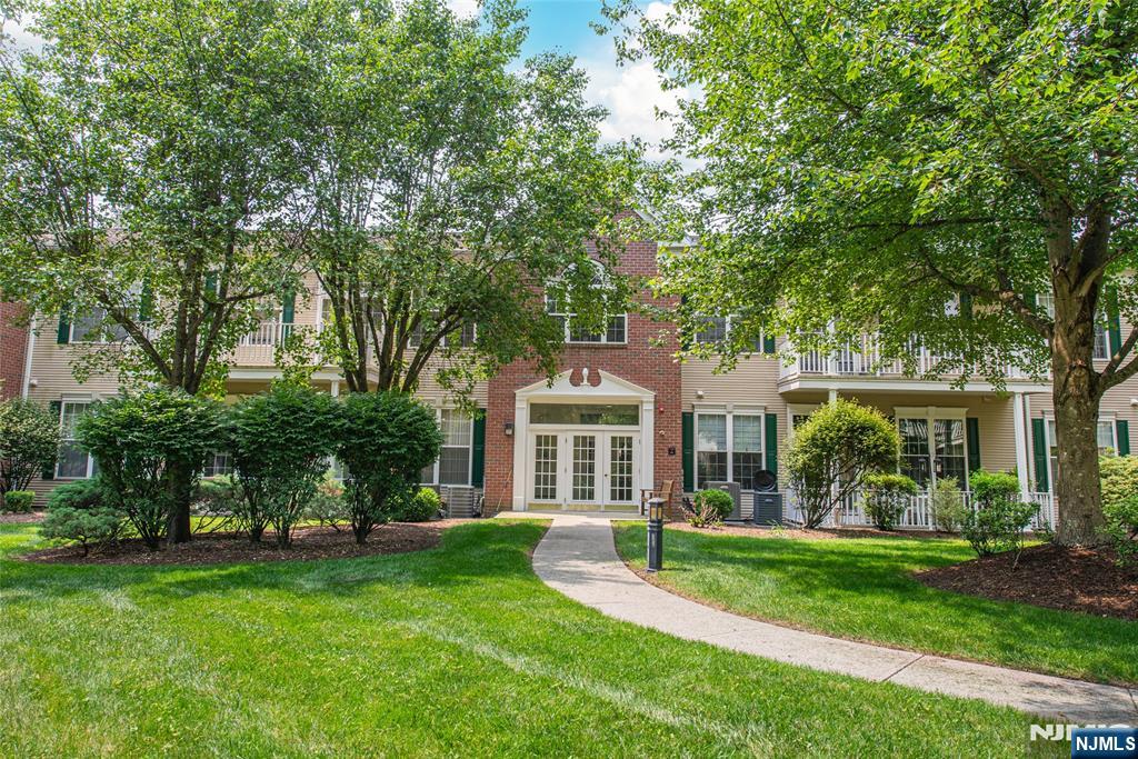 $552,499 Condo