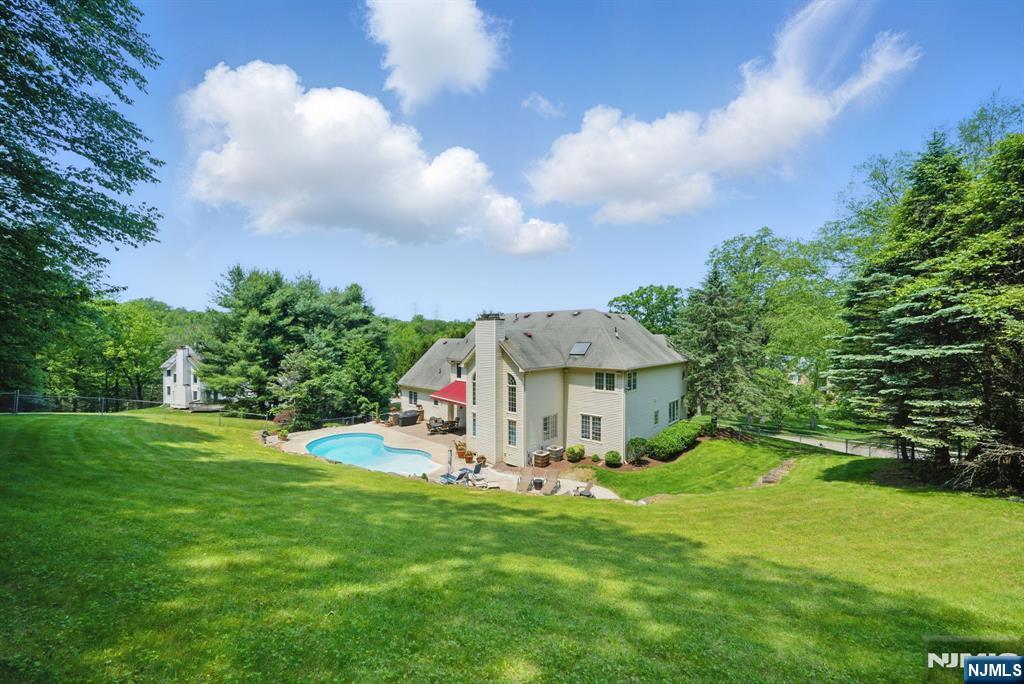 Homes for sale in Denville Township, NJ | 18 Rosewood Ln, Denville Township, NJ 07834 | MLS# 25020669