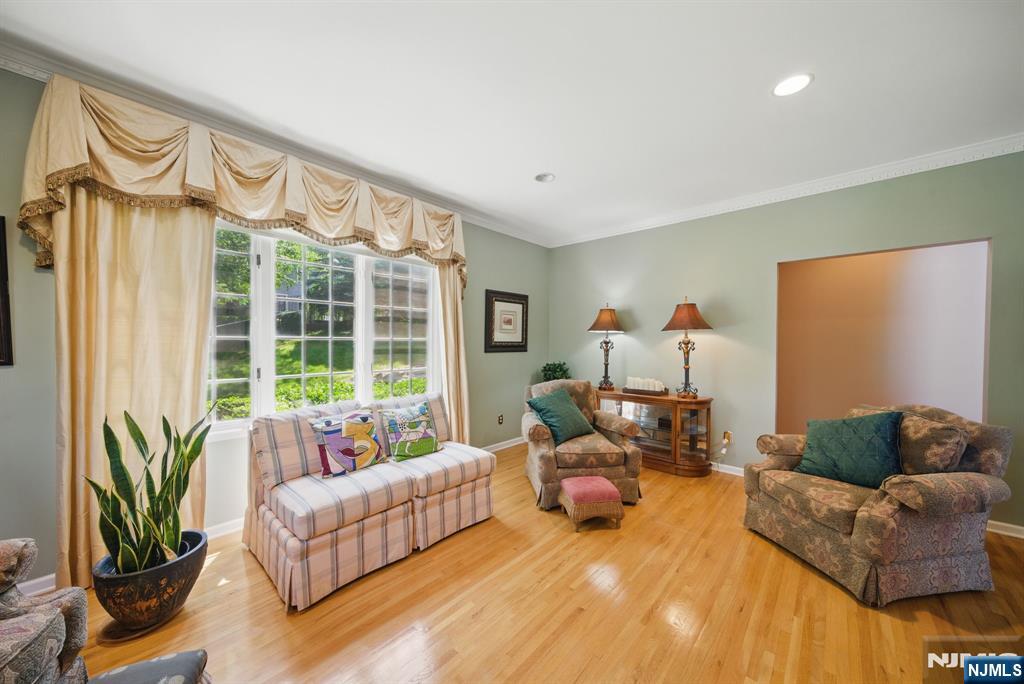 Homes for sale in Denville Township, NJ | 18 Rosewood Ln, Denville Township, NJ 07834 | MLS# 25020669