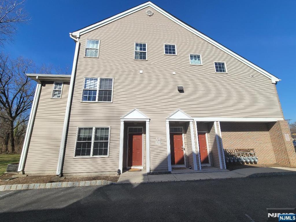 RIDGEFIELD PARK Properties