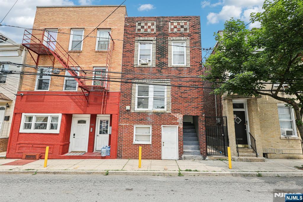 Homes for sale in Union City, NJ | 534 Lincoln St, Union City, NJ 07087 | MLS# 25020716