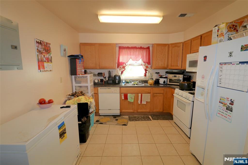 Homes for sale in Newark, NJ | 63-65 Milford Ave, Newark, NJ 07108 | MLS# 25020783