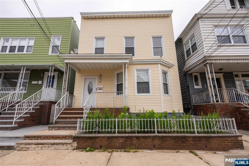 Homes for sale in Bayonne, NJ | 121 W 14Th, Bayonne, NJ 07002 | MLS# 25020880