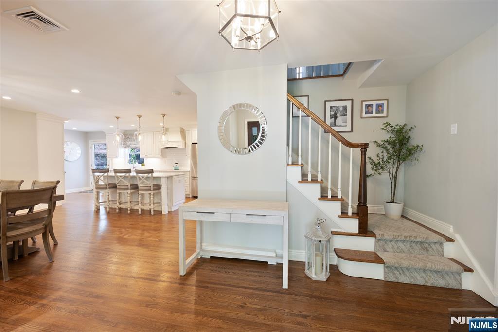 Homes for sale in Montville Township, NJ | 18 Marguerite Ln, Montville Township, NJ 07082 | MLS# 25021017