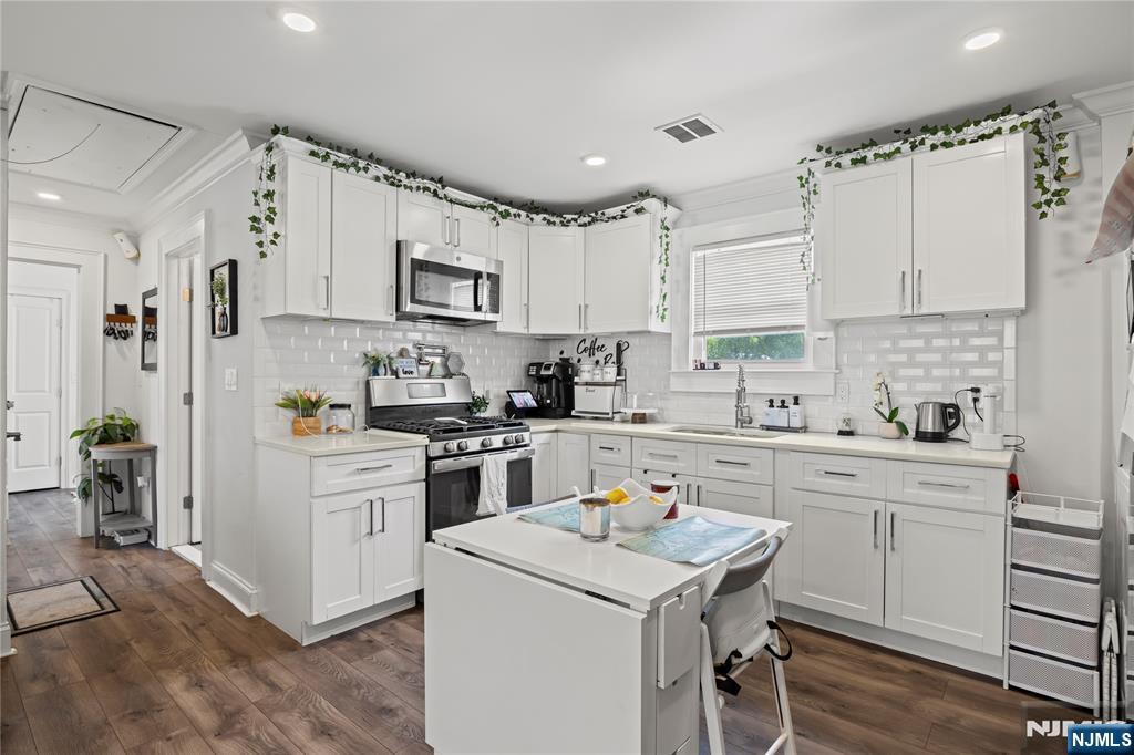 Homes for sale in Irvington, NJ | 65 Delmar Pl, Irvington, NJ 07111 | MLS# 25021170