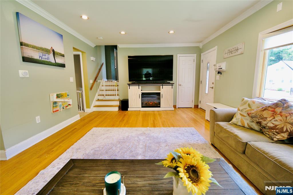 Homes for sale in Hillsdale, NJ | 218 Evergreen St, Hillsdale, NJ 07642 | MLS# 25021174