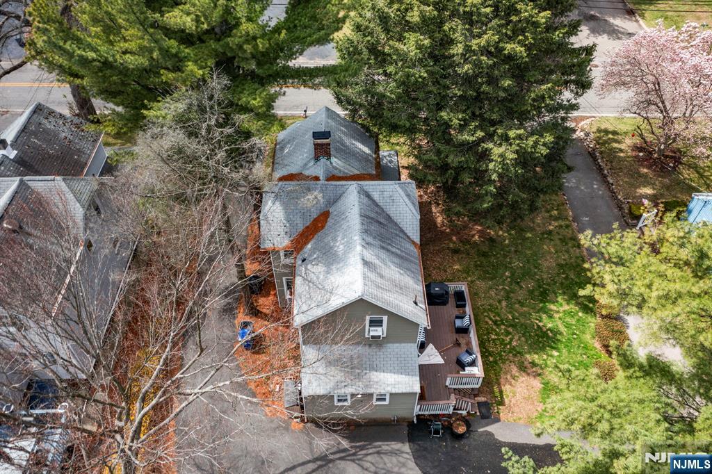 Homes for sale in Totowa, NJ | 699 Riverview Dr, Totowa, NJ 07512 | MLS# 25021310