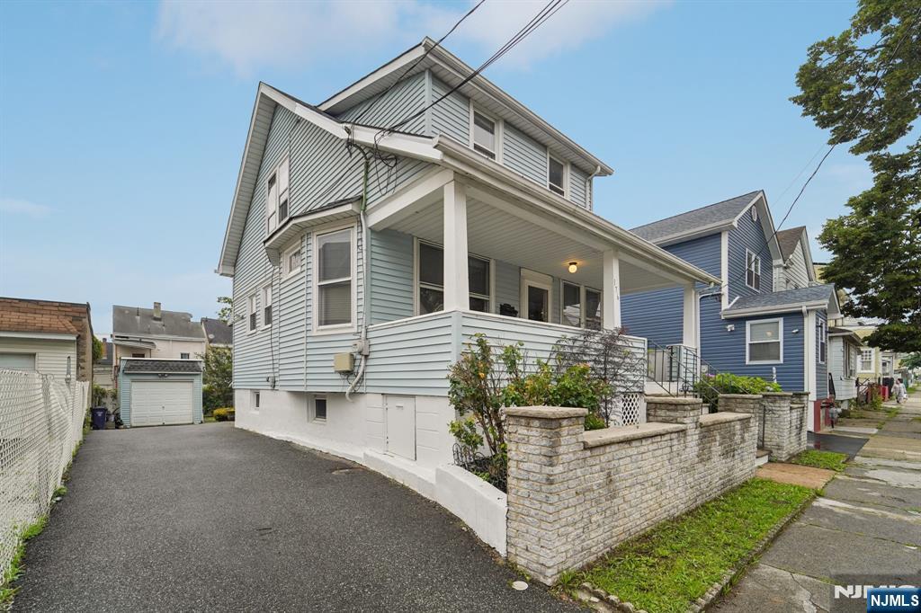 $449,900 Colonial