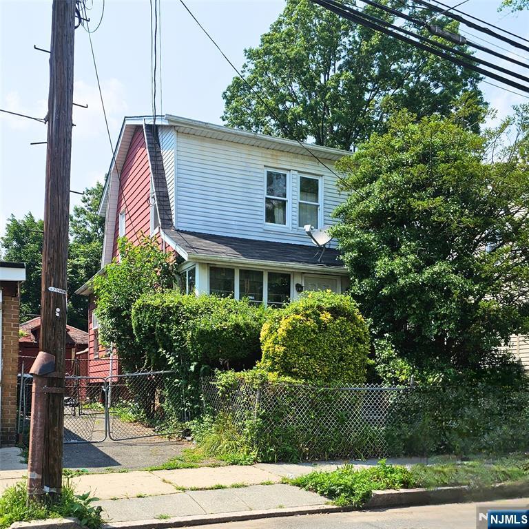 $285,500 Colonial