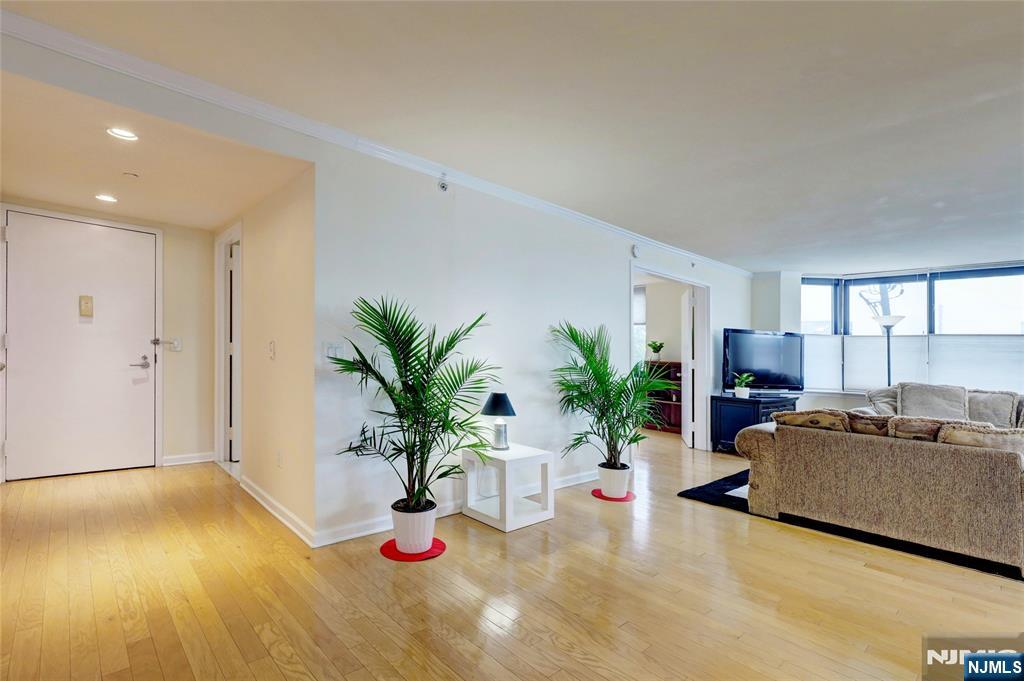 $775,000 Condo