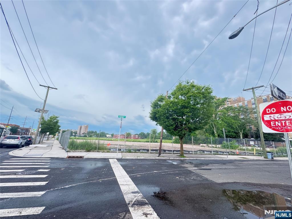 Homes for sale in Newark, NJ | 713 Frelinghuysen Ave, Newark, NJ 07114 | MLS# 25021677