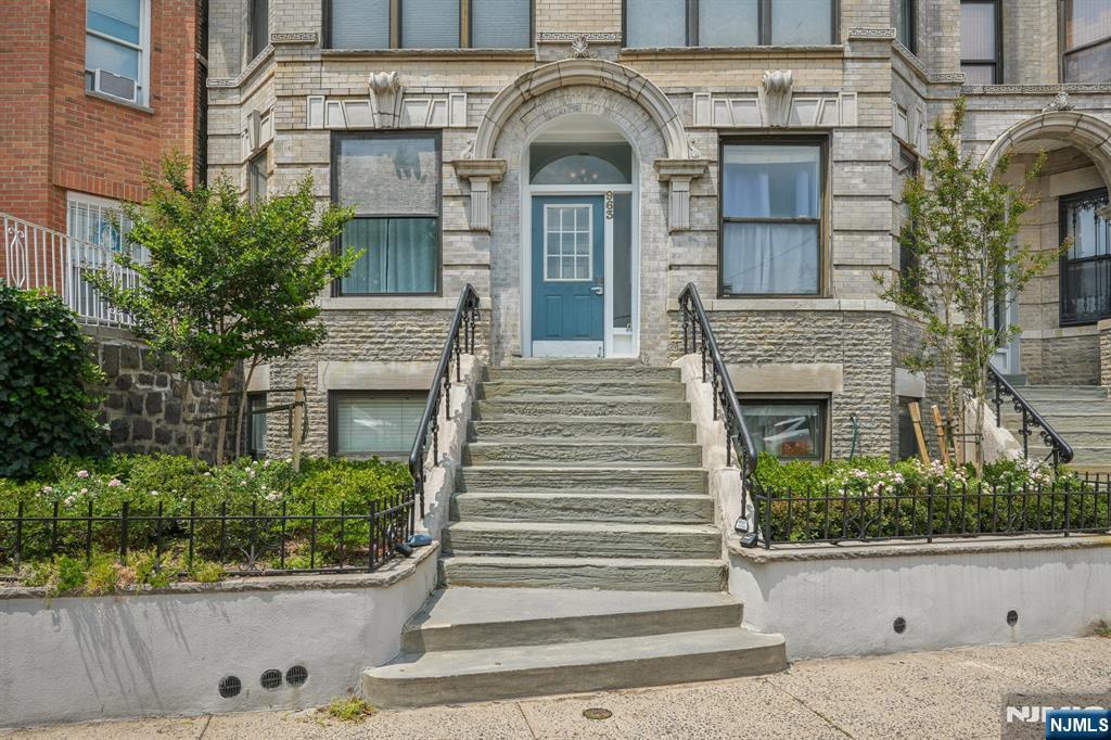 Homes for sale in Weehawken, NJ | 963 965 Boulevard East #4-3, Weehawken, NJ 07086 | MLS# 25021810