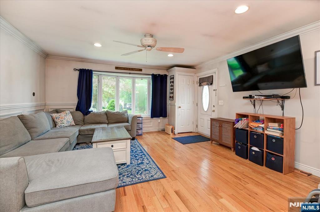 Homes for sale in West Milford, NJ | 4 Rumson Ct, West Milford, NJ 07421 | MLS# 25021903