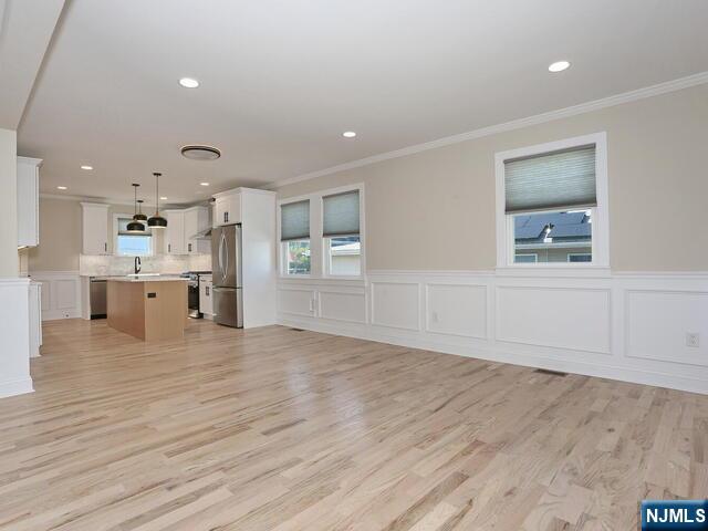 Homes for sale in Fair Lawn, NJ | 51 Pomona Ave, Fair Lawn, NJ 07410 | MLS# 25022007