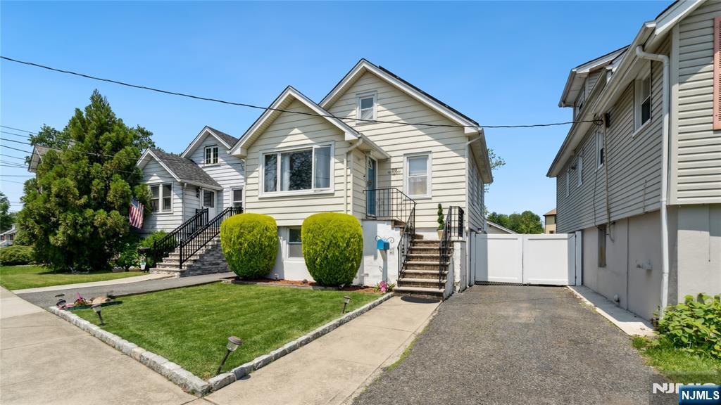 Homes for sale in Little Ferry, NJ | 80 Union Ave, Little Ferry, NJ 07643 | MLS# 25022019