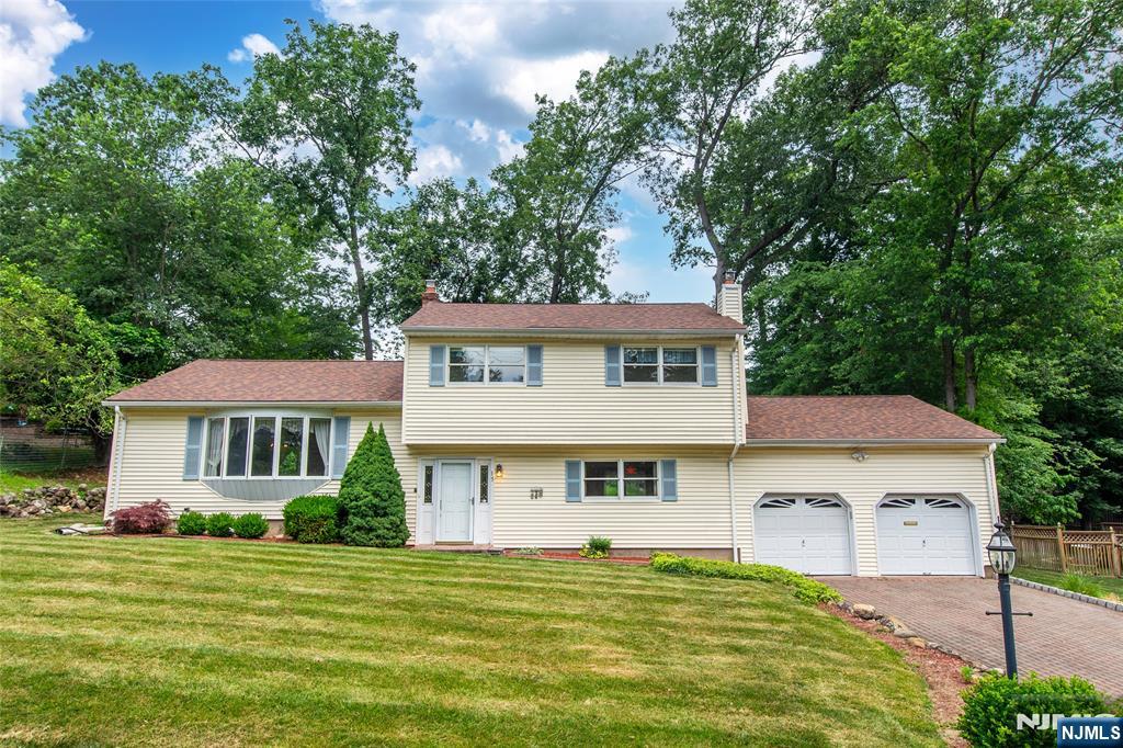 $749,000 Split Level