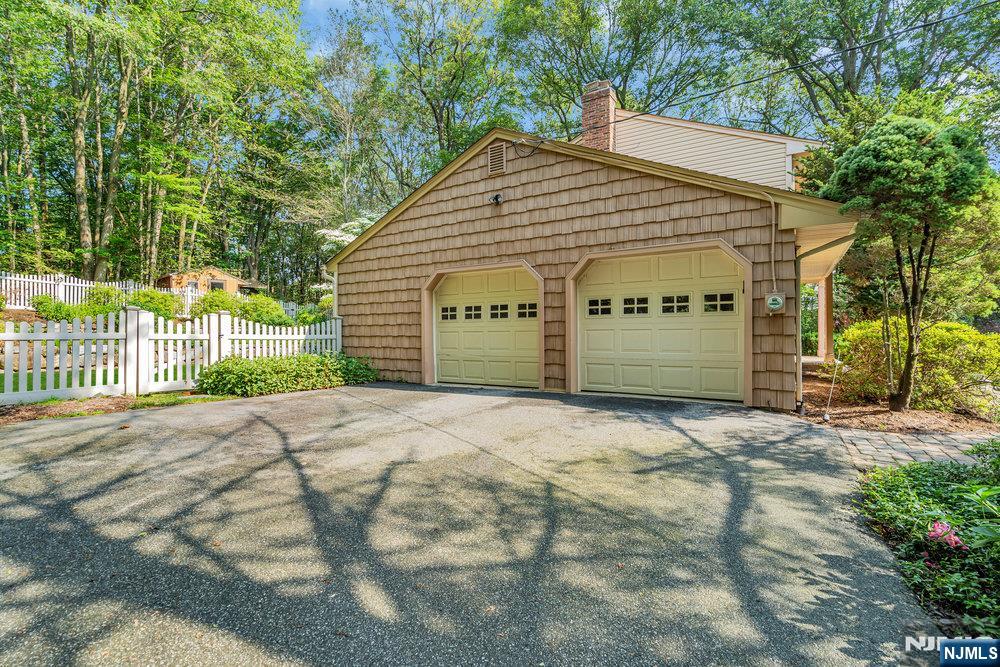 Homes for sale in Ringwood, NJ | 87 Edward Dr, Ringwood, NJ 07456 | MLS# 25022067