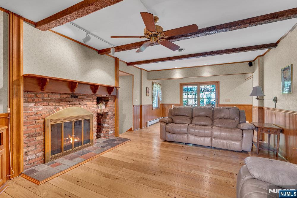 Homes for sale in Ringwood, NJ | 87 Edward Dr, Ringwood, NJ 07456 | MLS# 25022067