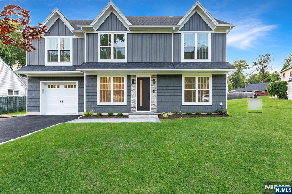 $849,000 Colonial