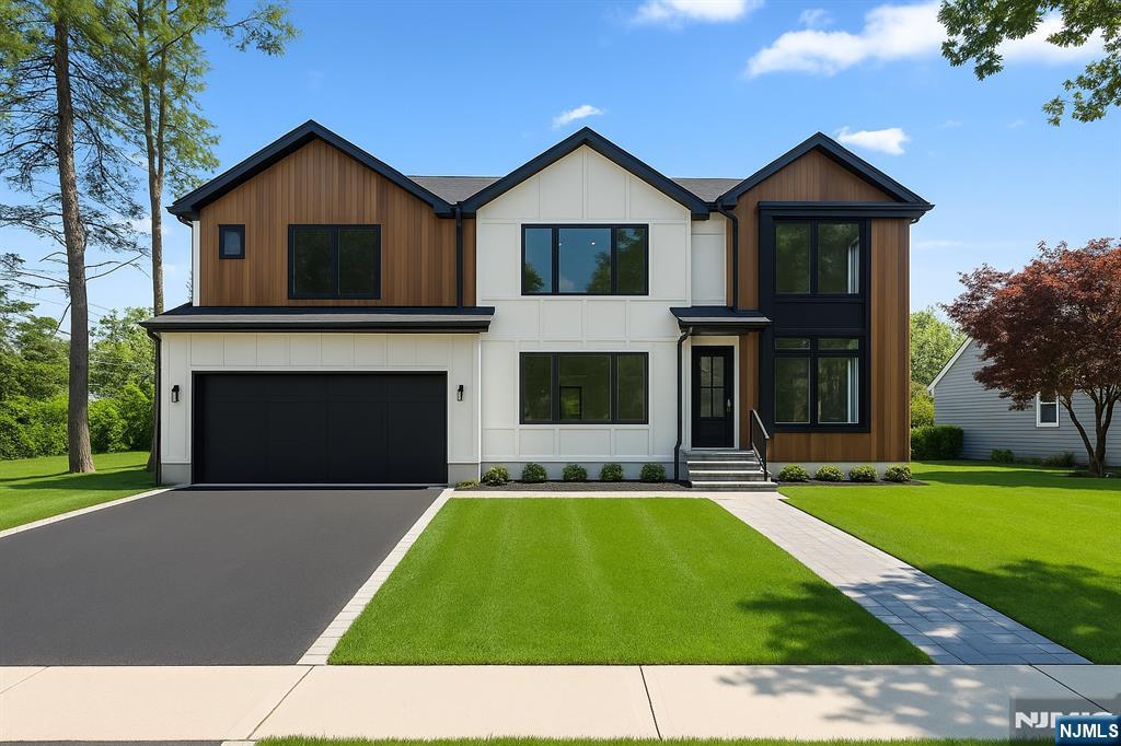 $2,249,999 Colonial