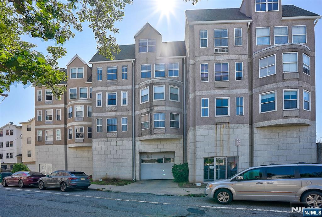 $459,000 Condo