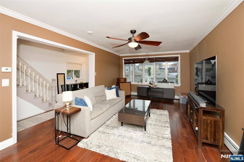 $689,000 Colonial