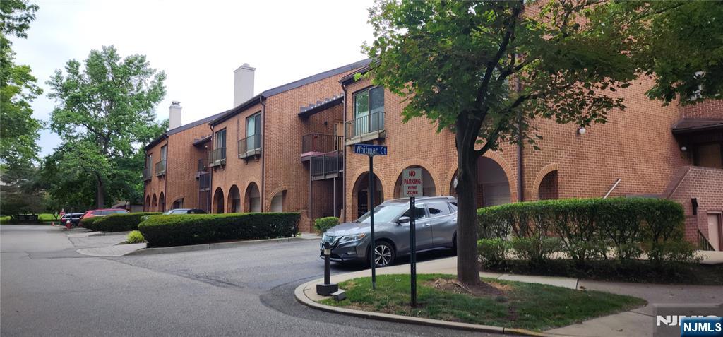 $559,000 Condo
