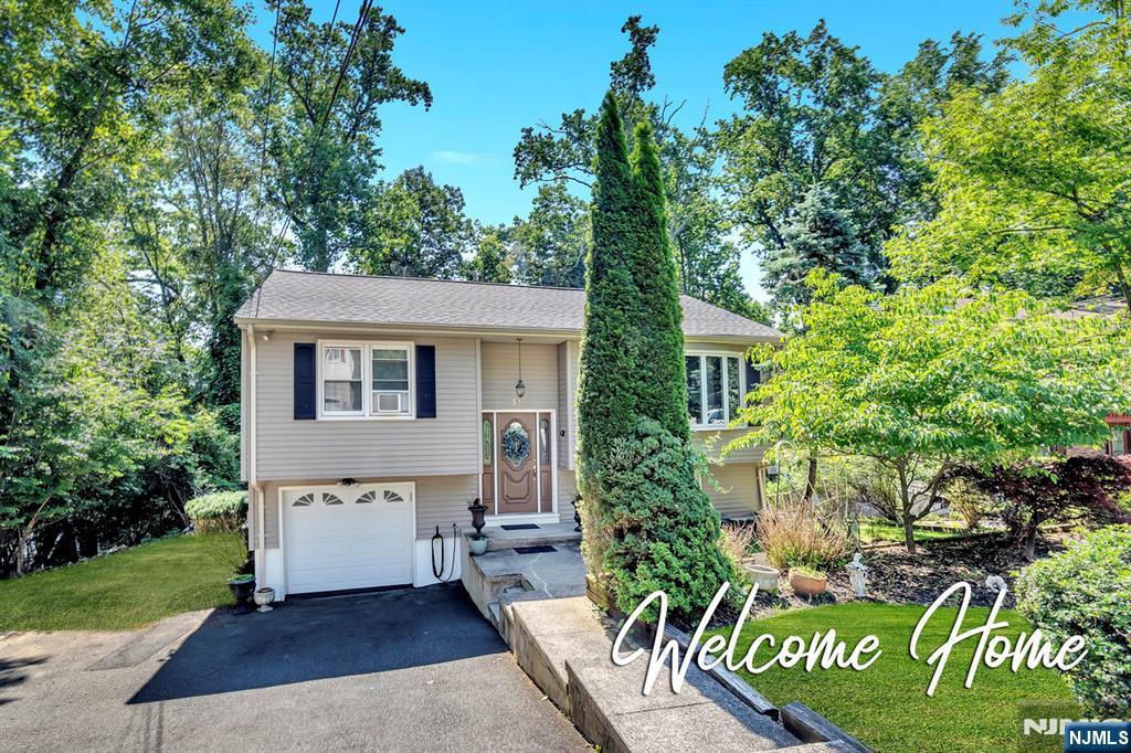 Homes for sale in Rockaway Township, NJ | 51 Mountain Ave, Rockaway Township, NJ 07866 | MLS# 25022361