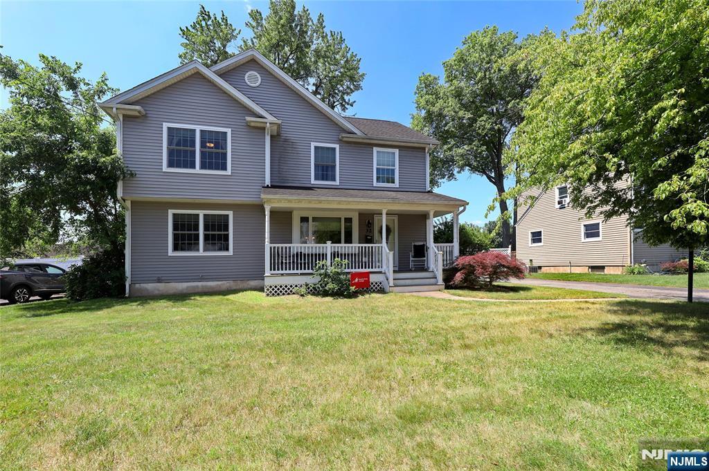 $739,000 Colonial