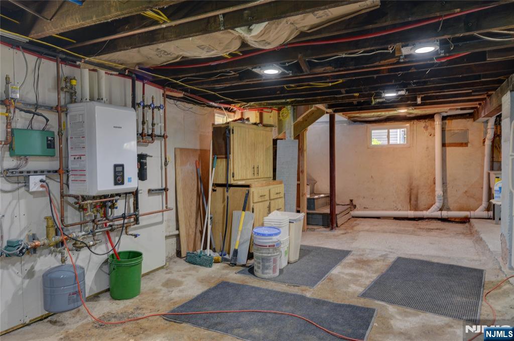 Homes for sale in Nutley, NJ | 55 Florence St, Nutley, NJ 07110 | MLS# 25022380