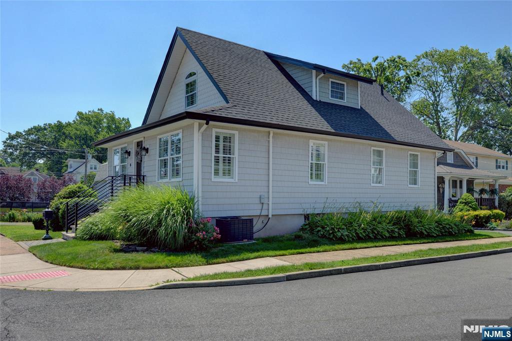 Homes for sale in Nutley, NJ | 55 Florence St, Nutley, NJ 07110 | MLS# 25022380