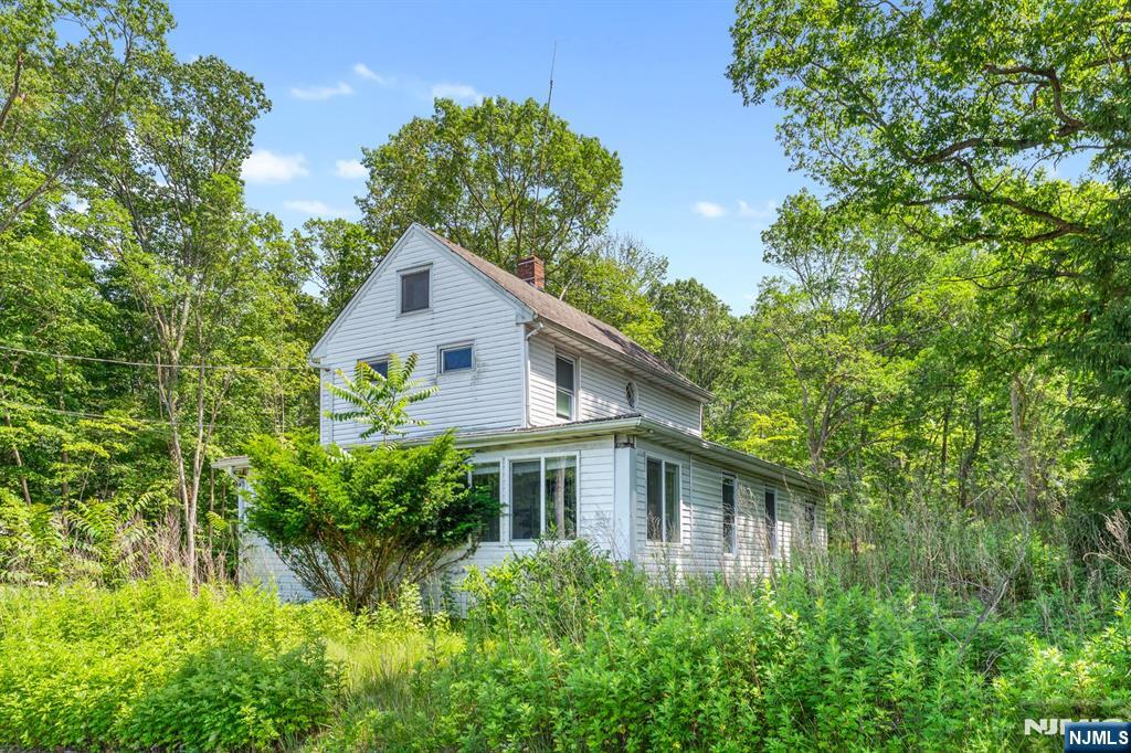 Homes for sale in Mount Olive Township, NJ | 48 Old Budd Lake Rd, Mount Olive Township, NJ 07828 | MLS# 25022400