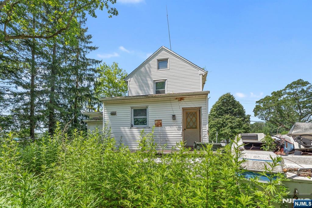 Homes for sale in Mount Olive Township, NJ | 48 Old Budd Lake Rd, Mount Olive Township, NJ 07828 | MLS# 25022400