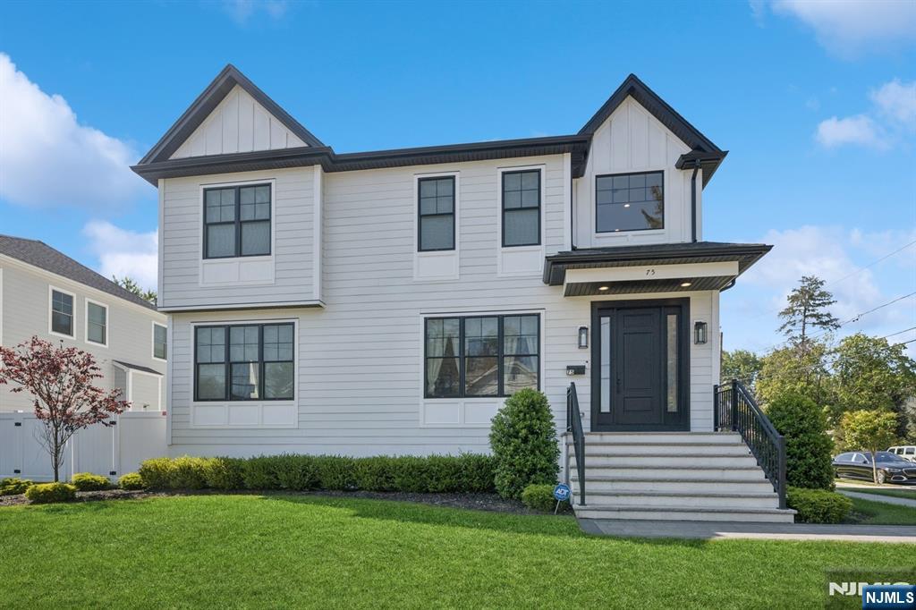 $1,750,000 Colonial