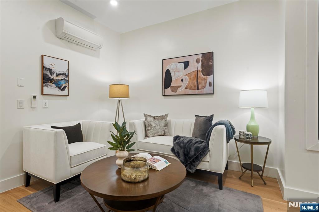 $450,000 Condo