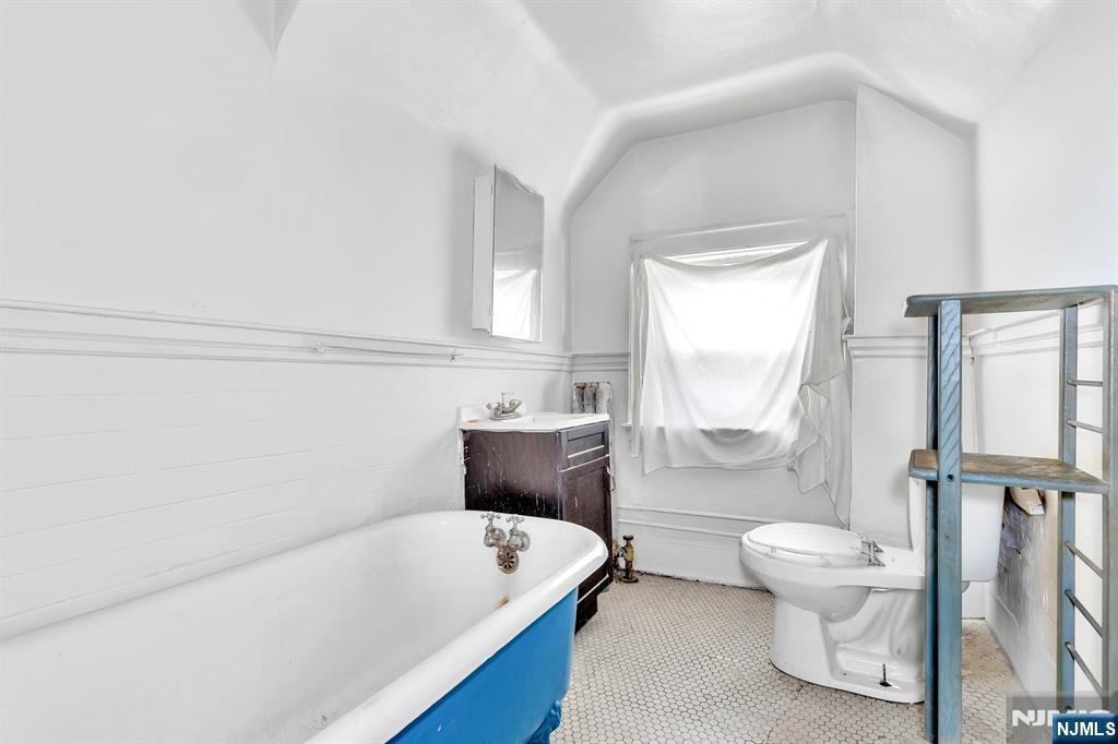 Homes for sale in Newark, NJ | 253 Meeker Ave, Newark, NJ 07112 | MLS# 25022562