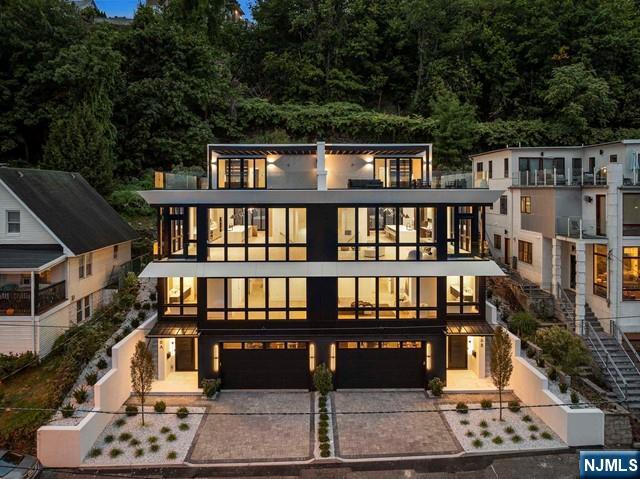 $3,295,000 Townhouse