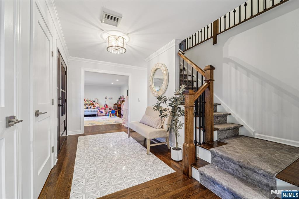 Homes for sale in Wayne, NJ | 7 Colona Rd, Wayne, NJ 07470 | MLS# 25022584